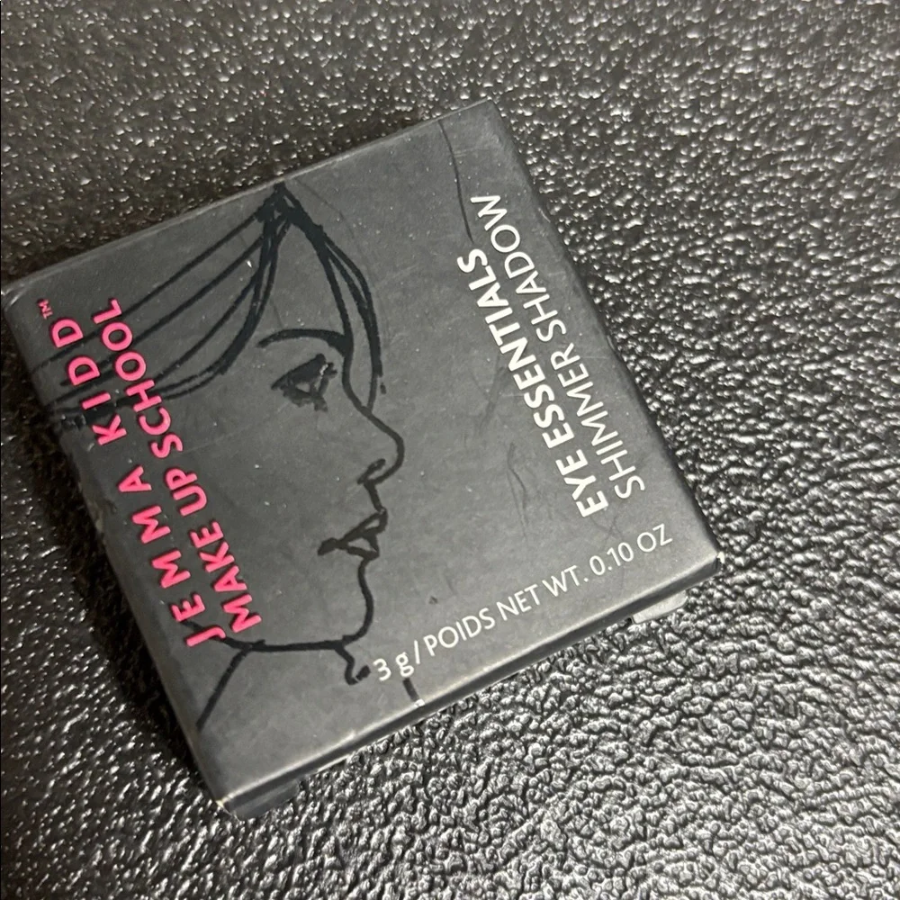 Jemma Kidd Eye Essentials Shimmer Shadow Brûlée Stylised Set